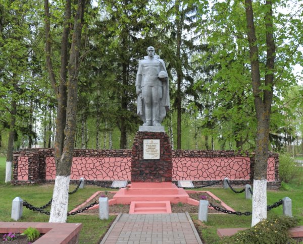 Памятник, скульптура