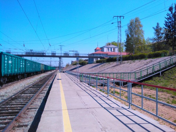 Станция Бугач