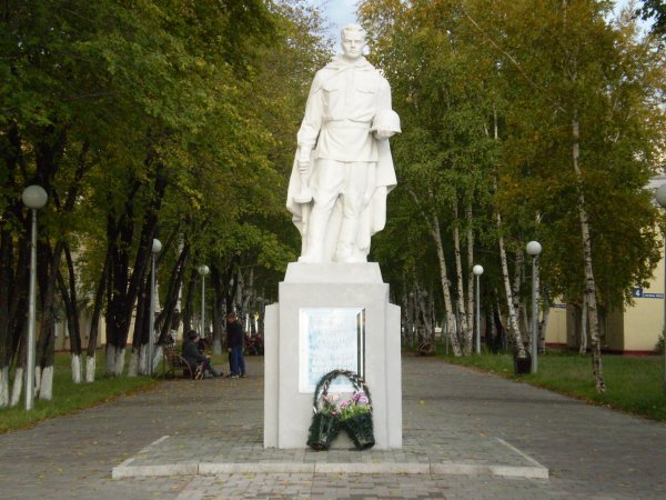 Памятник Александру Матросову 