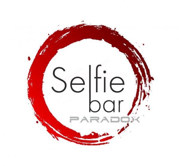 Selfie Bar Paradox