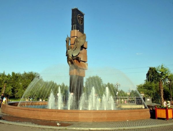 Фонтан скульптура "Икар" в Красноярске