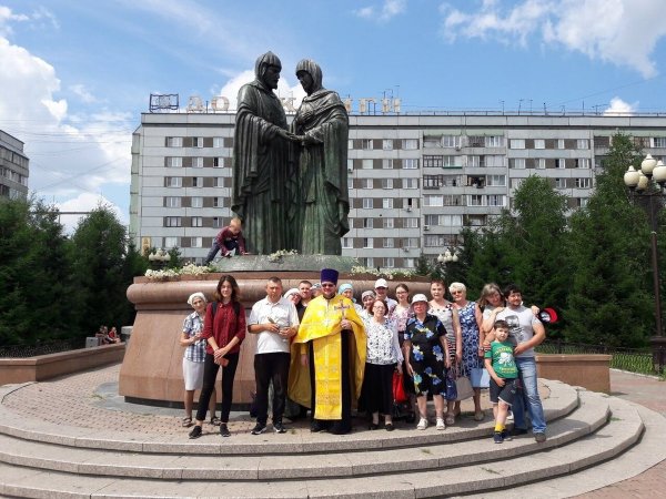 Памятник СВ. Петр и Феврония Муромские в Красноярске