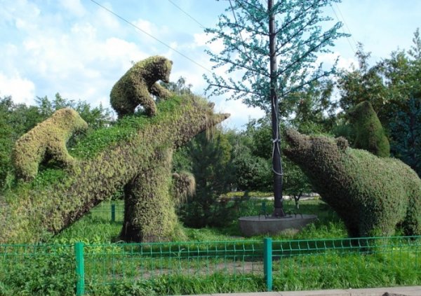 Скульптура Утро в сосновом лесу в Красноярске