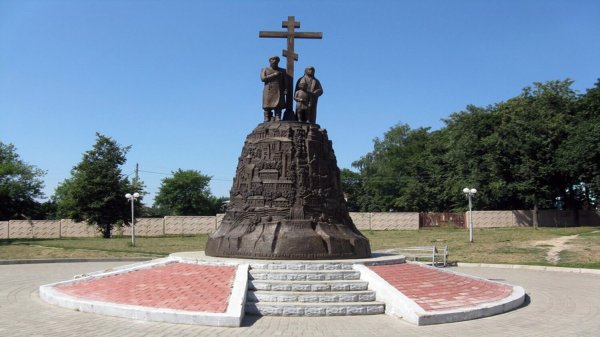 Памятник основателям города Клинцы