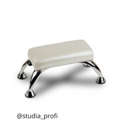 Белый валик для маникюра на ножках