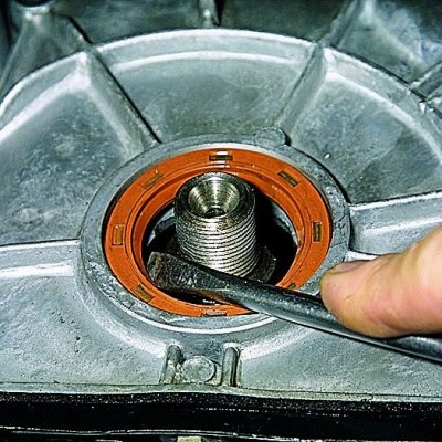 Замена лобового сальника 1 шт, от 10 000 до 25 000