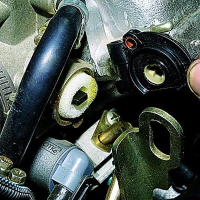 Замена датчика дроссельной заслонки, от 3000 до 5000