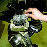 Замена суппорта (прокачка) от 4000 до 6000