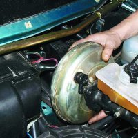 Замена вакуумного усилителя тормозов, от 4000 до 15 000