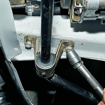 Замена кронштейна стабилизатора, от 2000 до 3000