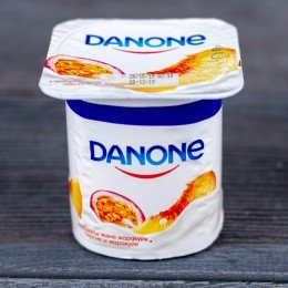Йогурт Danone со Вкусом Персика и Маракуйя, 4*120г.
