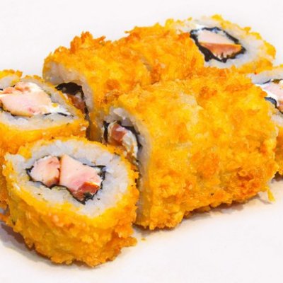 Горячий ролл с копченой курицей