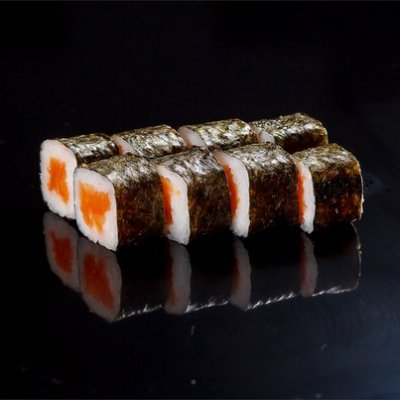 Классический мини ролл с лососем