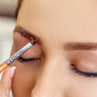 Коррекция+окрашивание бровей краской/хной (Евгения П.)