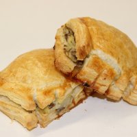 Слоенные пирожки с грибами