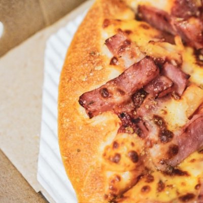 Пицца с пастрами