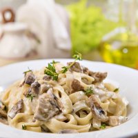 Фетучини с  грибами  в сливочном соусе