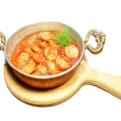 Сардельки в томатном соусе