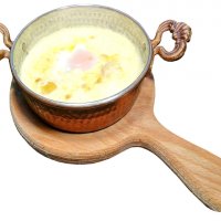 Яичница в сметане