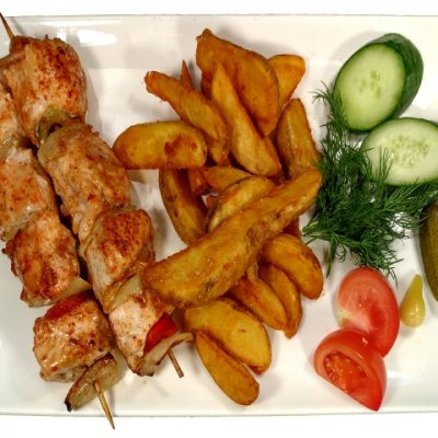 Курица на шпажках