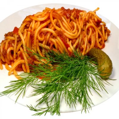 Спагетти с соусом болоньезе