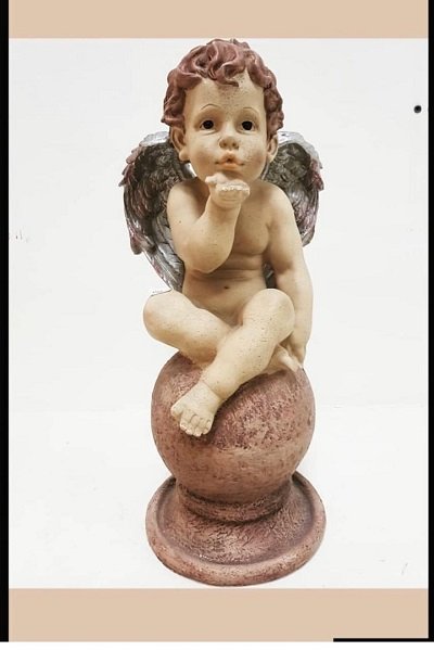 Ангел на шаре,садовая фигурка