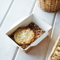 КОТЛЕТА "НЕЖНАЯ" С ГРЕЧНЕВЫМ ГАРНИРОМ (60/100Г) .