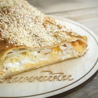 РУЛЕТ КОПЧЕНАЯ КУРИЦА/ВЯЛЕНЫЕ ТОМАТЫ (1 КГ) 