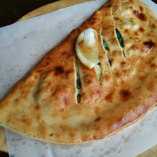Кальцоне (закрытая пицца)