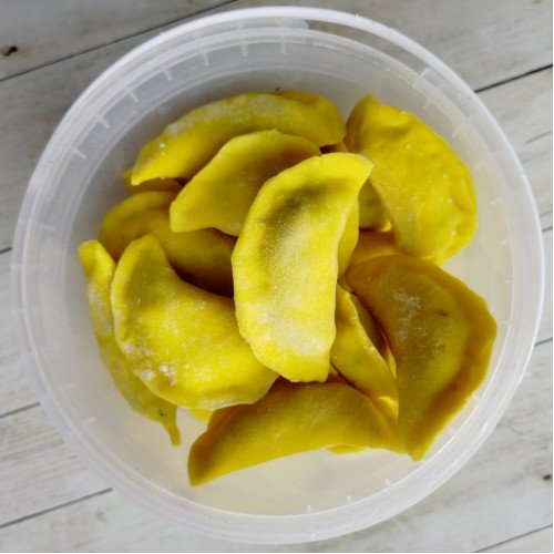 Вареники с сулугуни и кинзой