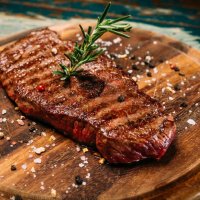 Стейк говяжий