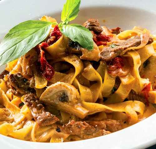 С говядиной и сладким перцем