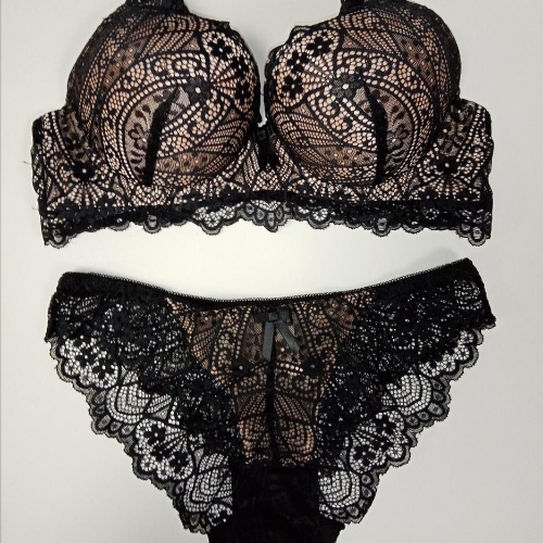 комплект нижнего белья