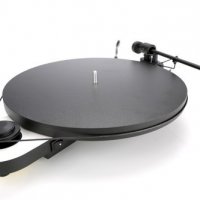 Виниловый проигрыватель Pro-Ject Elemental OM5e Белый-черный