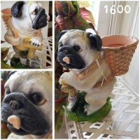 Собака с кашпо