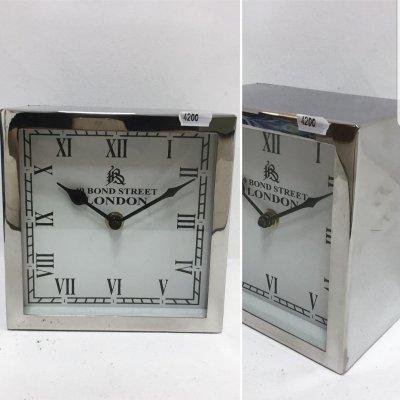 Часы настольные 