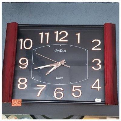 Часы настенные 