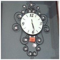 Часы со стразами