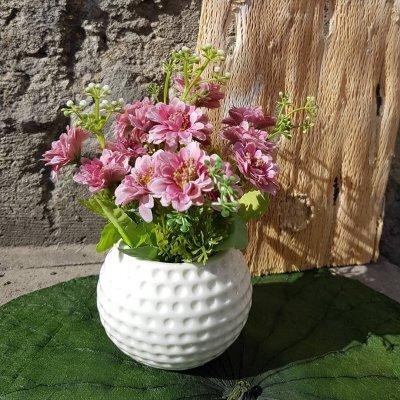 Кашпо с цветами