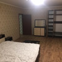 2-комн. квартира, 80 кв.м.