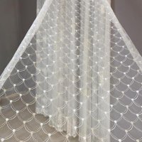 Современные шторы. Вышивка на сетке.