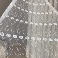 Современные шторы. Вышивка на сетке.