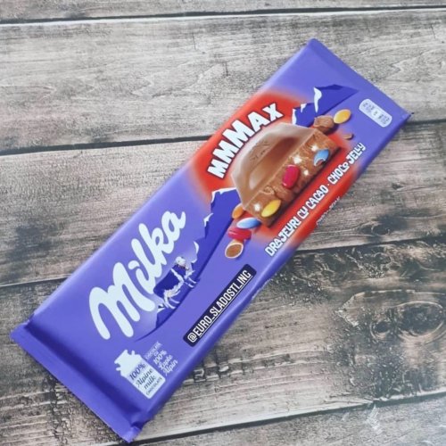 Очень вкусная плитка с драже и желе с взрывающейся конфетой