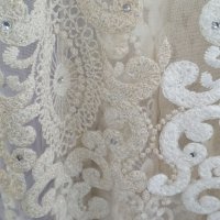 Современные шторы. Вышивка на сетке.