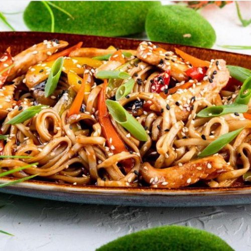 Удон с курицей