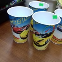 Стаканчики детские пламтиковые