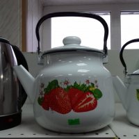 Чайник эмаль Клубника