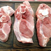 Лопаточная часть на кости (свиная)