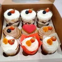 Пирожные и другое для любимых