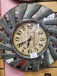 Часы с зеркалом